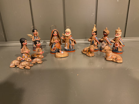 14 piece Nativity set gold