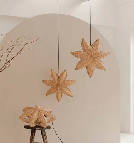 Winter flower lamp